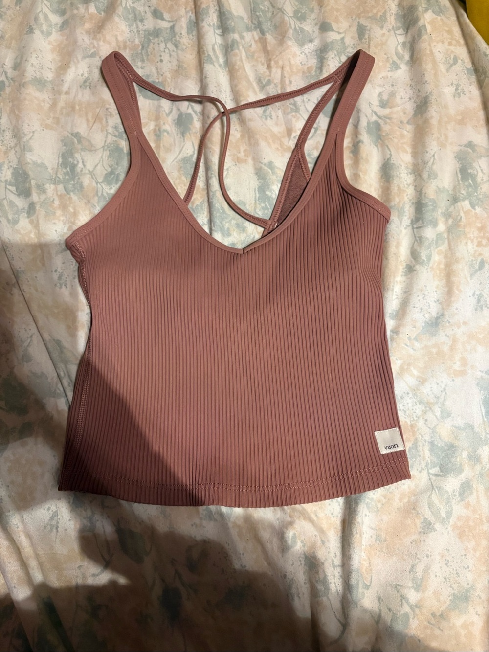 Vuori ribbed crop tank